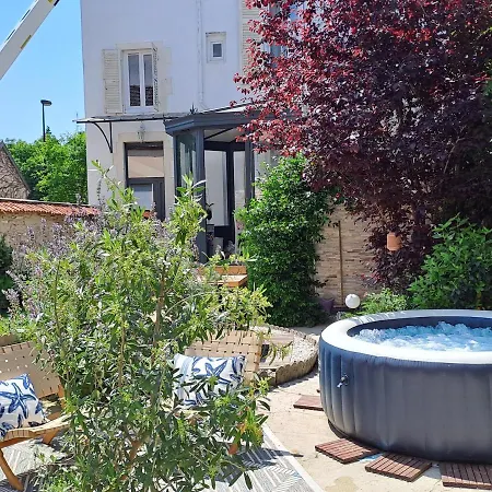 D'hote Le Jardin Des Thermes 3* Виши